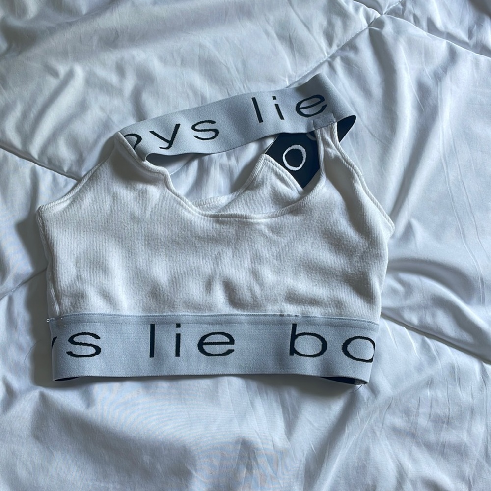 Boys like crop top